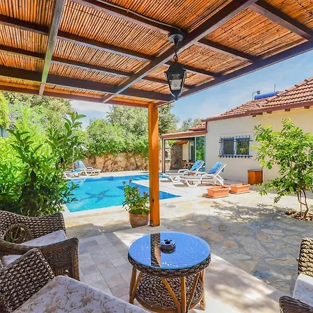 Sleeps 4 Air Con Wifi